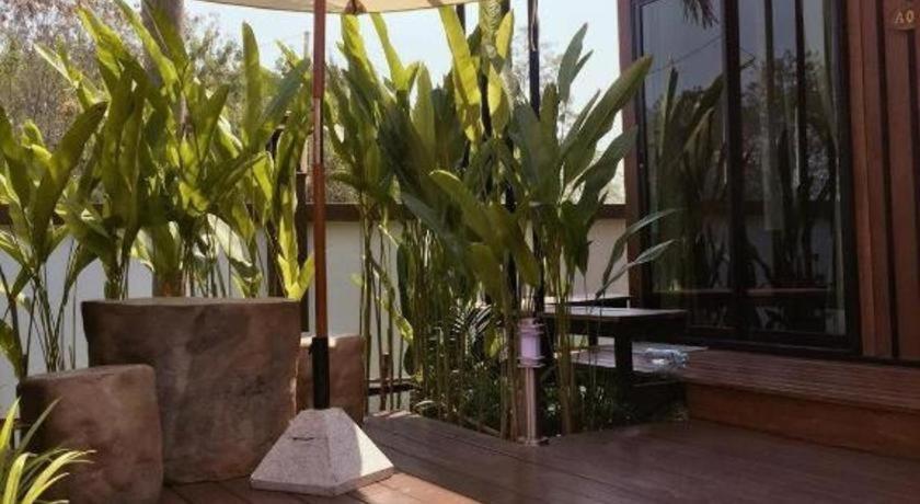 Lana Hotel Chiang Mai Exterior photo